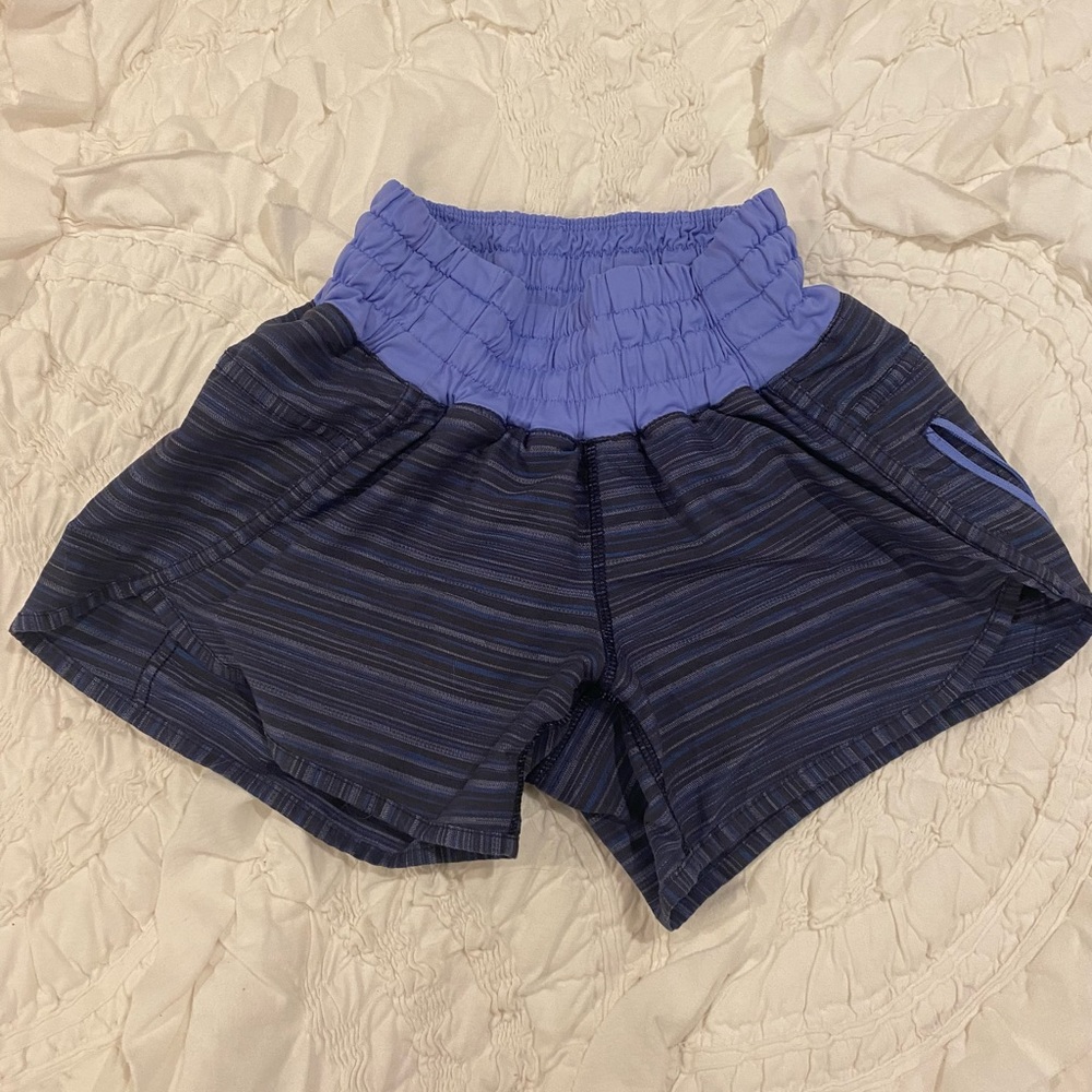 Lululemon Tracker Short II *2-way Stretch Size 2